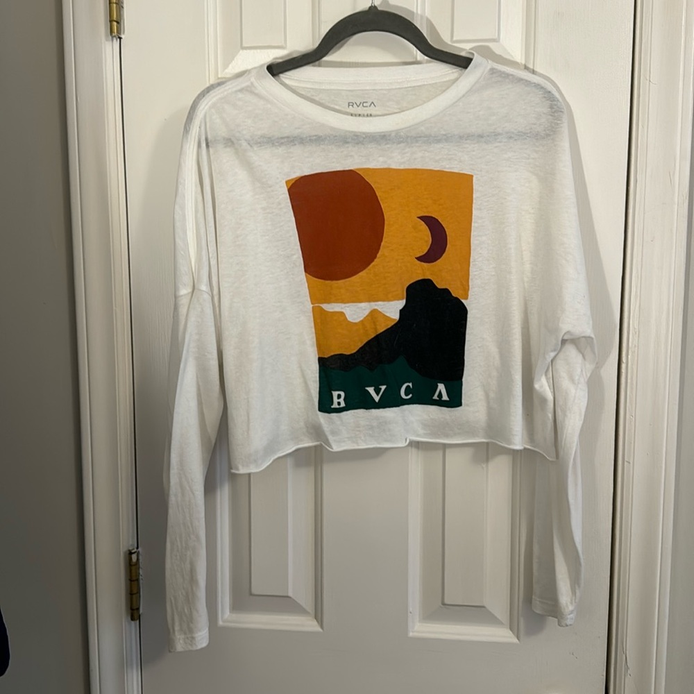 RVCA Abstract Horizon small Long Sleeve Top Tshirt NWOT